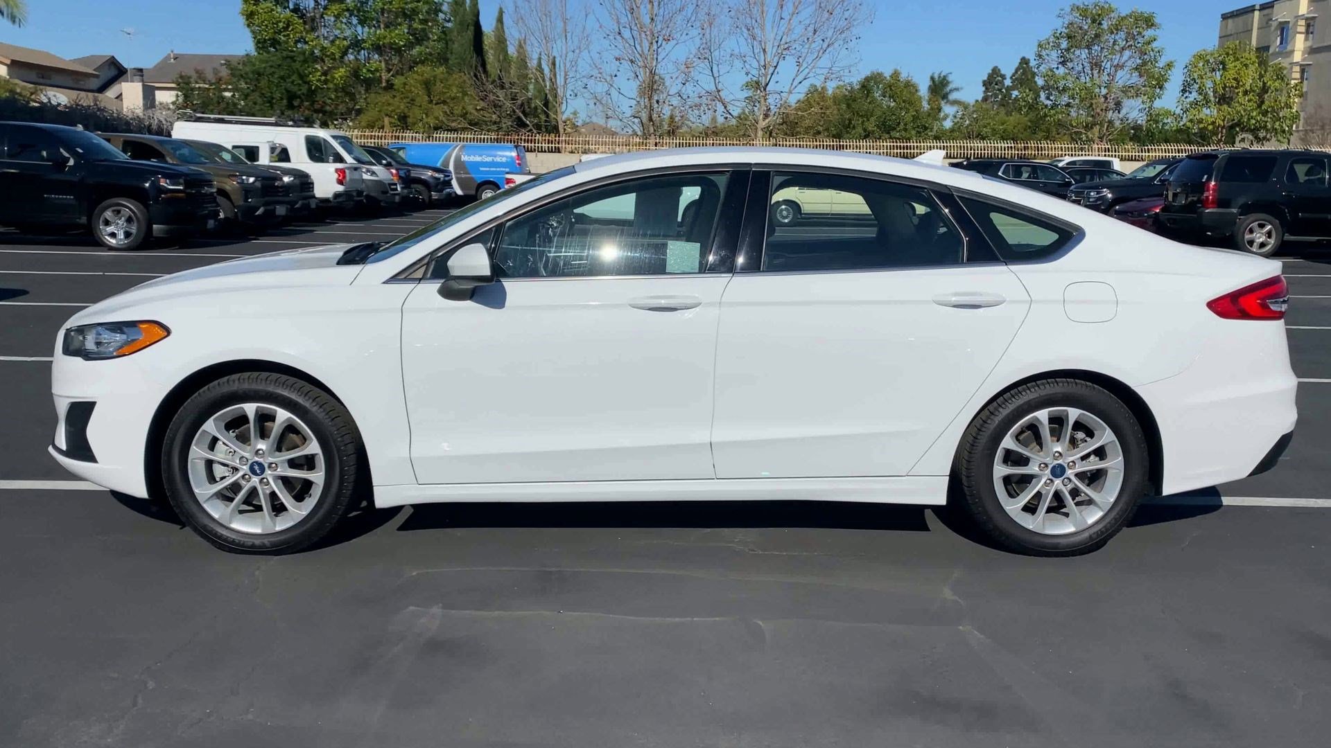 Used 2019 Ford Fusion SE image 9
