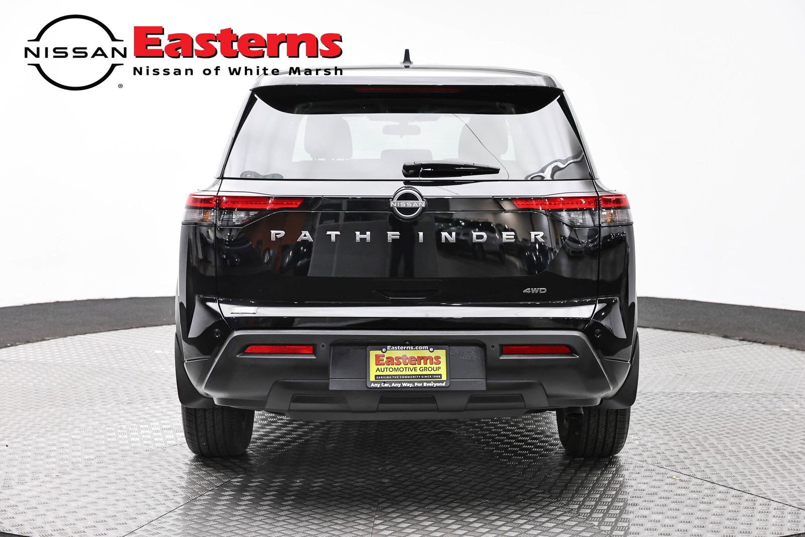 Used 2024 Nissan Pathfinder S AWD/4WD image 6