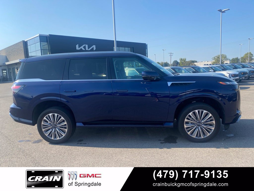 Used 2025 INFINITI QX80 Sensory AWD/4WD image 2