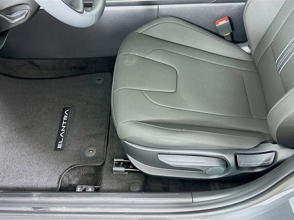 New 2026 Hyundai Elantra Sport image 19