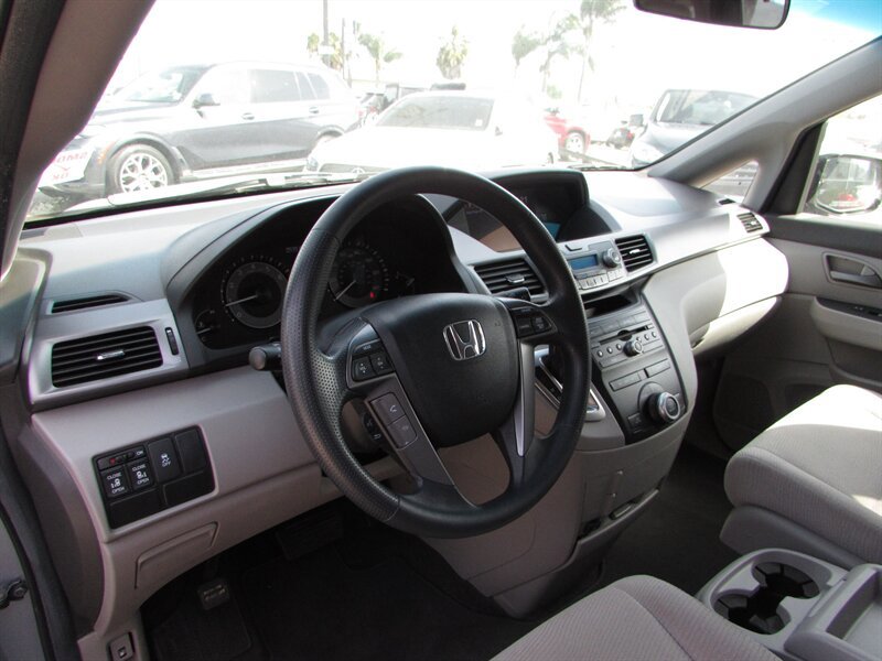 Used 2012 Honda Odyssey EX image 8