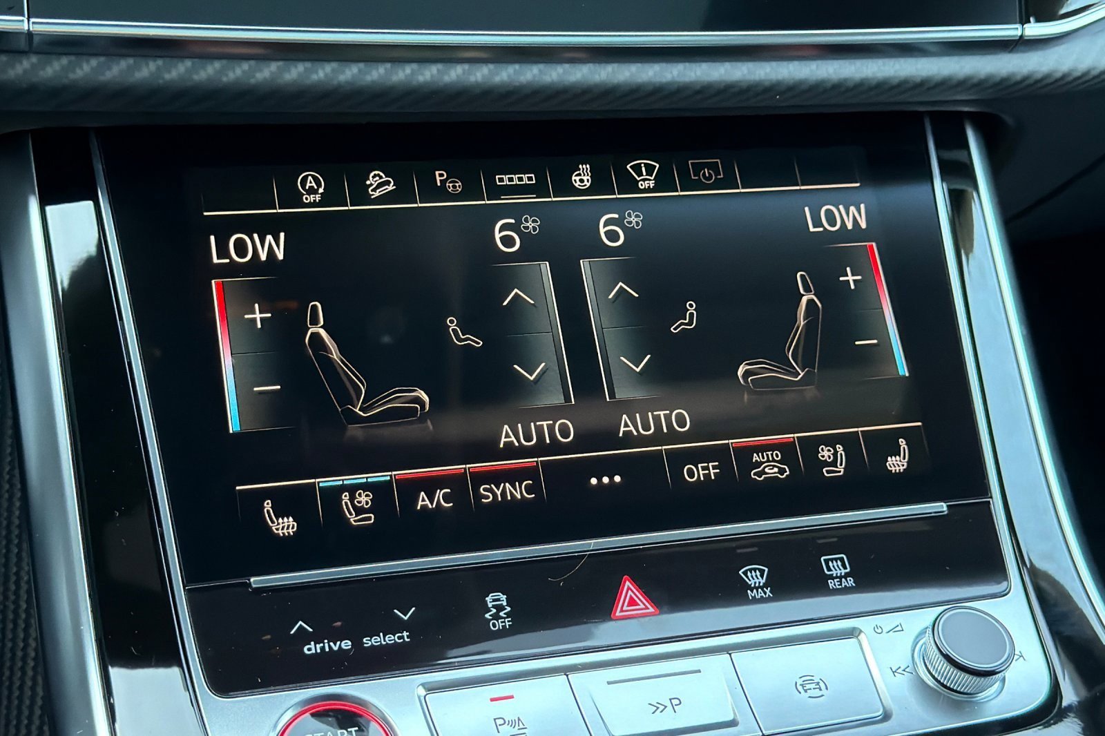 New 2026 Audi SQ8 Prestige AWD/4WD image 19