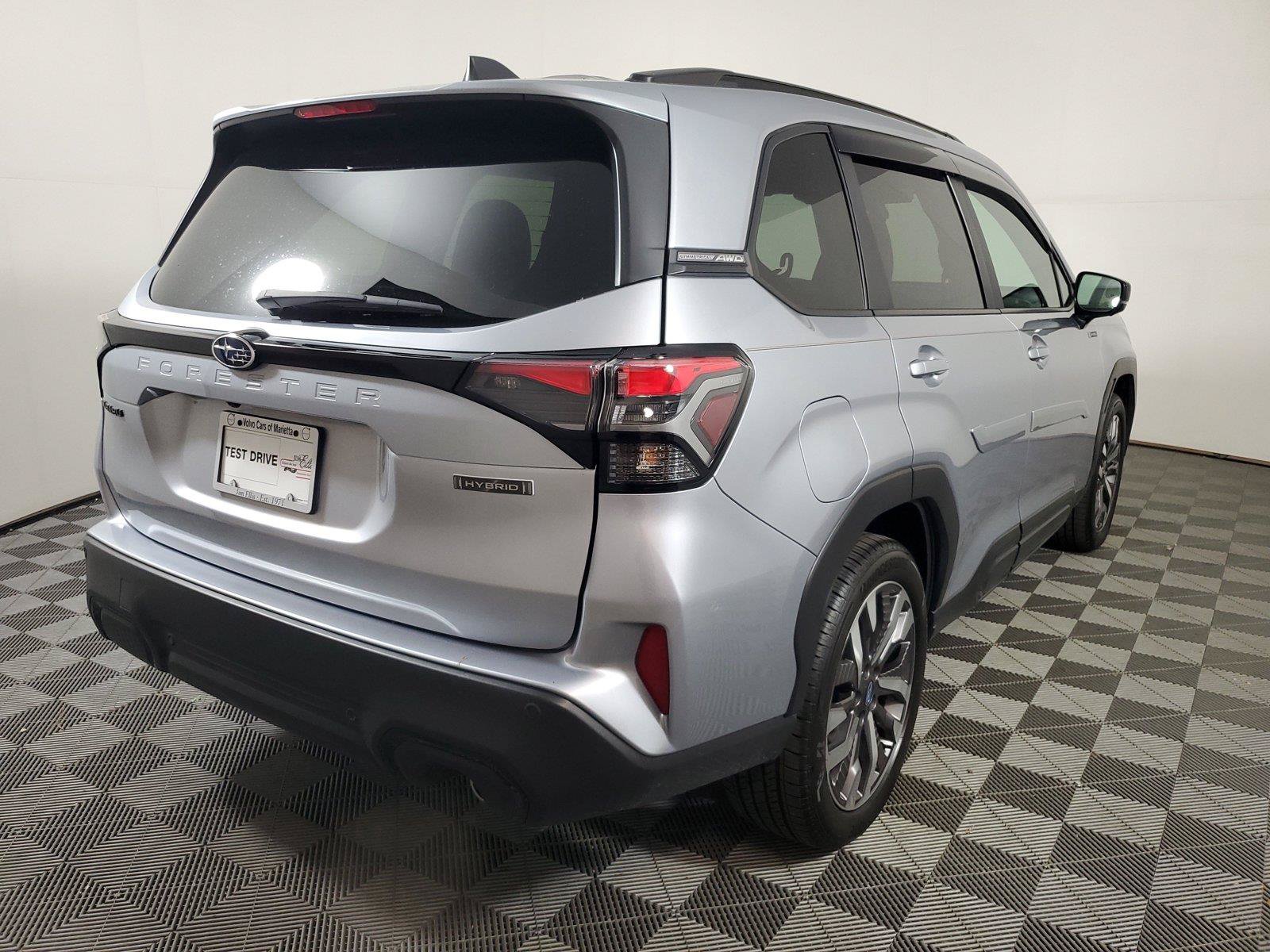 Used 2026 Subaru Forester Touring AWD/4WD image 6