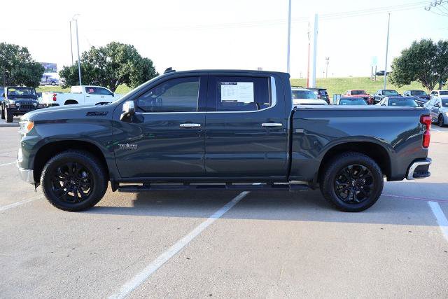 Used 2025 Chevrolet Silverado 1500 LTZ AWD/4WD image 2