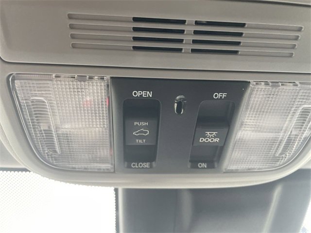 Used 2019 Honda Odyssey EX-L image 17