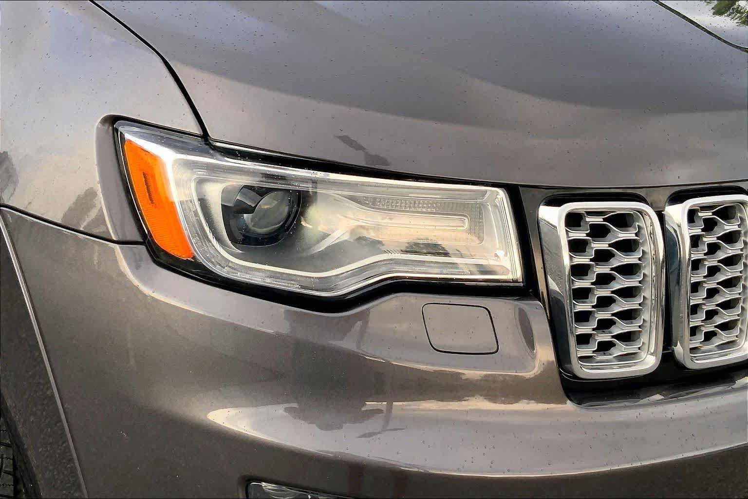 Used 2020 Jeep Grand Cherokee Summit AWD/4WD image 26