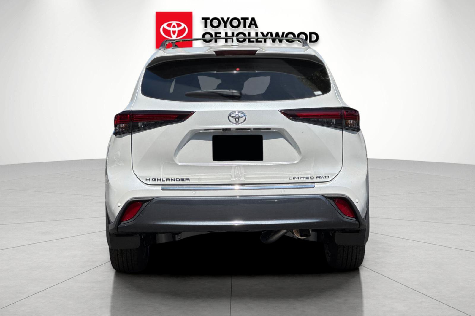 New 2026 Toyota Highlander Limited AWD/4WD image 5
