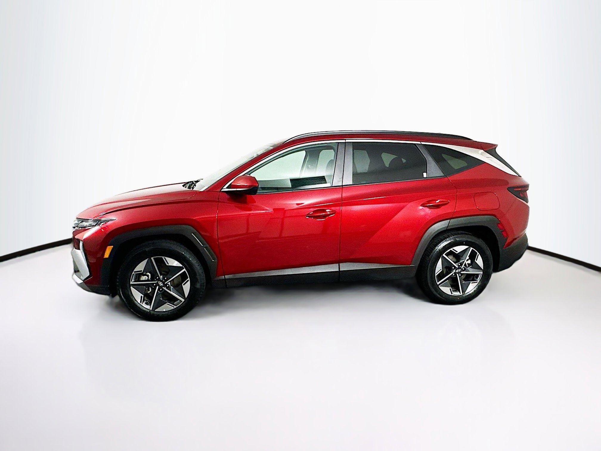 Used 2025 Hyundai Tucson SEL FWD image 4