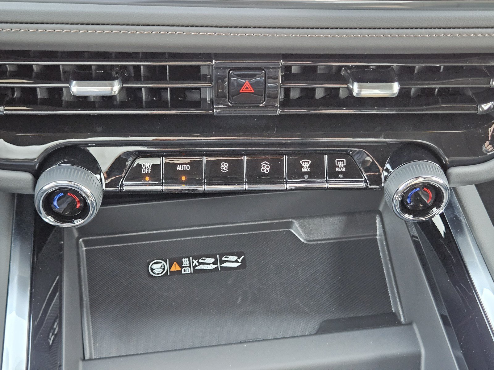 New 2026 Chevrolet Tahoe High Country AWD/4WD image 14