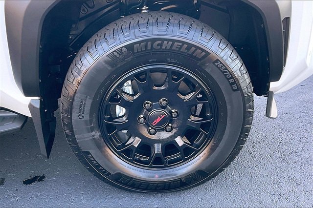 New 2025 Toyota 4Runner TRD Off-Road Premium image 12