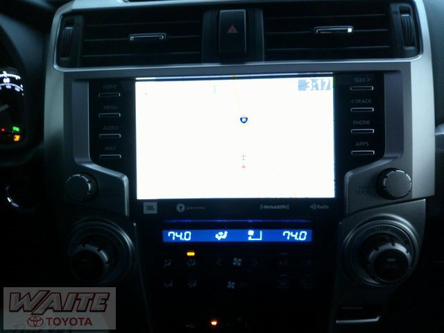 Used 2022 Toyota 4Runner Limited image 14