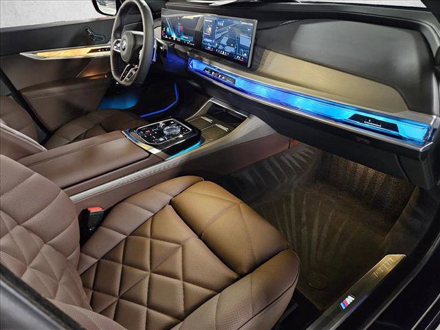 Used 2025 BMW 740i RWD image 20