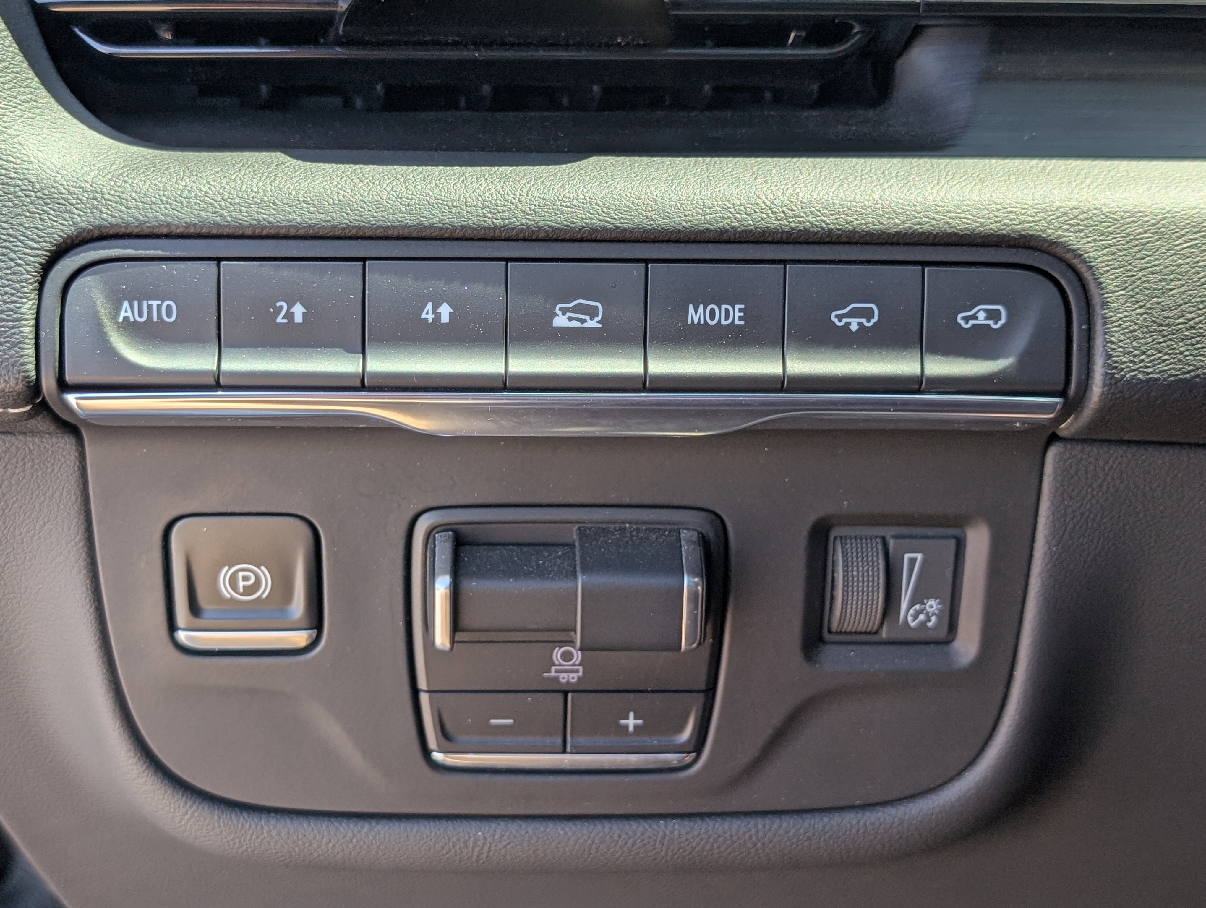 Used 2021 Cadillac Escalade Sport w/ Driver Assist Tech Package AWD/4WD image 27