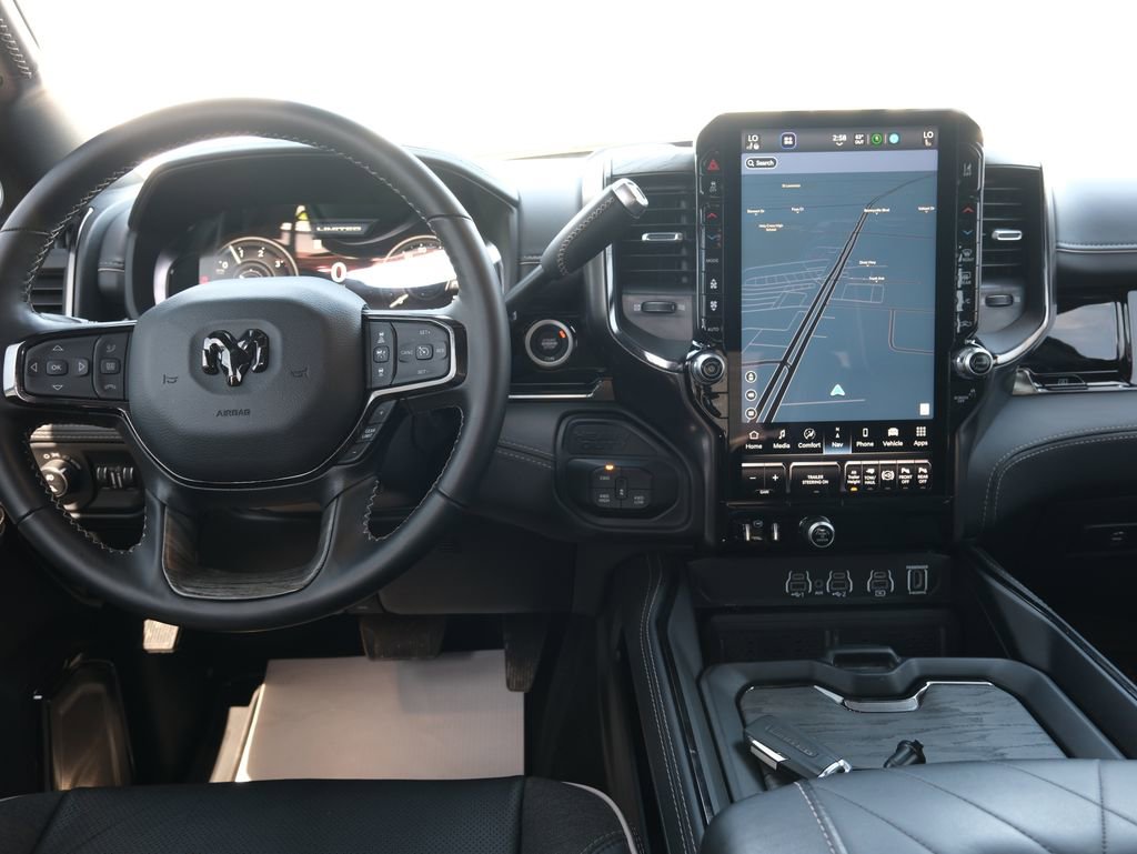 Used 2025 RAM 3500 Limited image 30