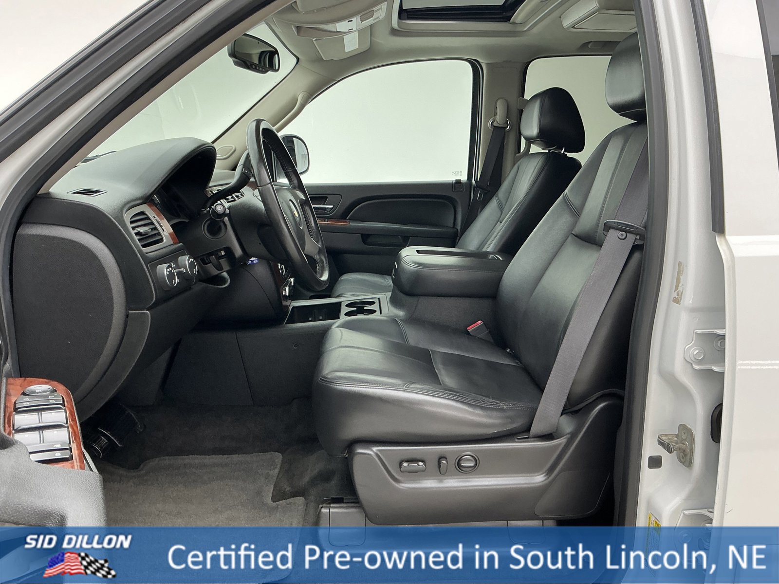 Used 2012 Chevrolet Suburban LT w/ Luxury Package image 16