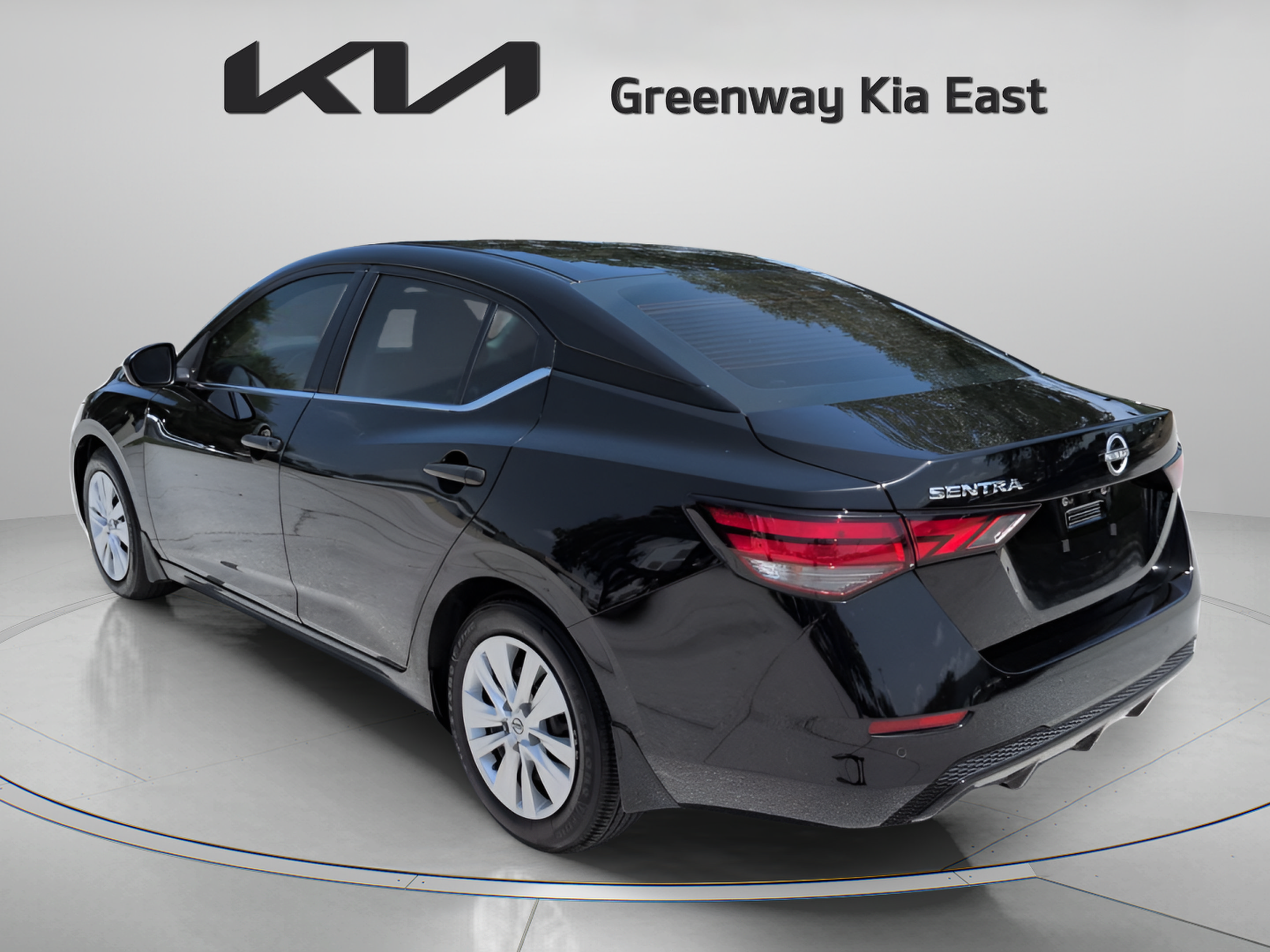 Used 2025 Nissan Sentra S FWD image 8