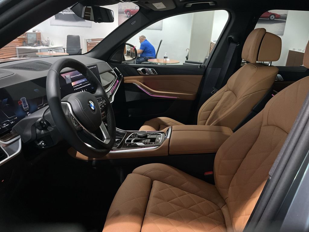 New 2026 BMW X5 xDrive40i image 3