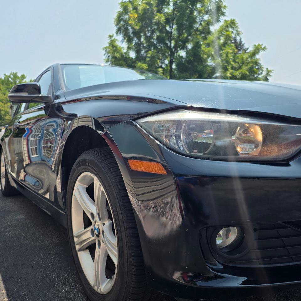 Used 2014 BMW 320i xDrive Sedan AWD/4WD image 15