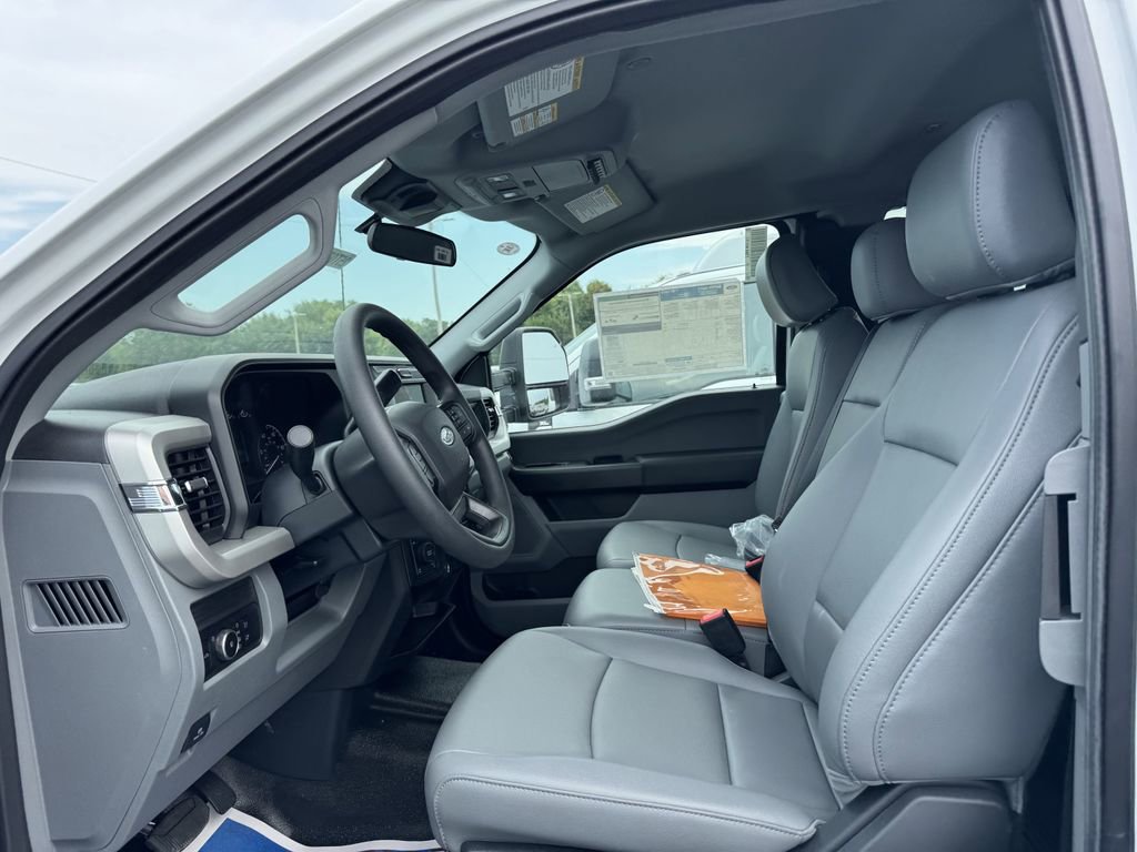 New 2025 Ford F350 XL w/ XL Chrome Package image 18