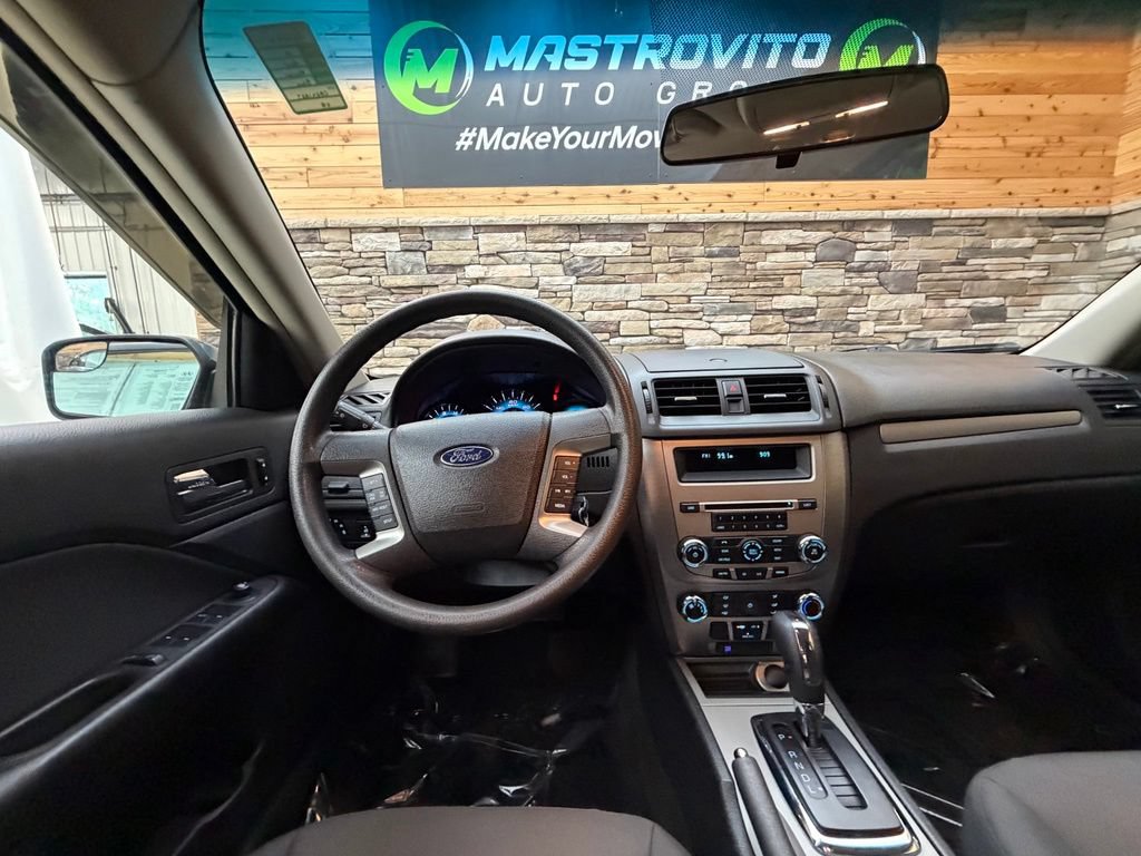 Used 2012 Ford Fusion SE FWD image 32