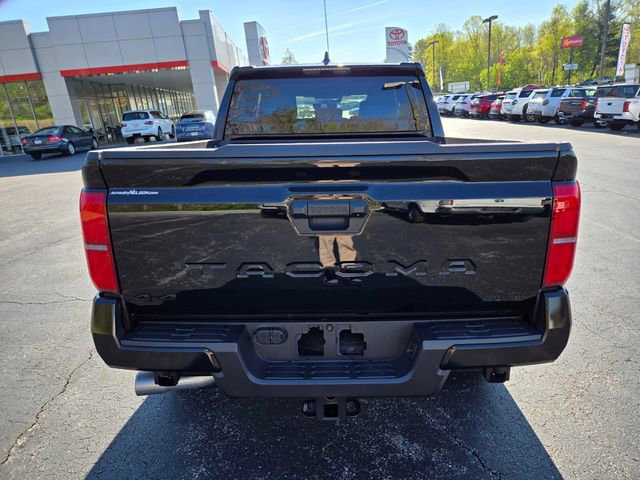 Used 2025 Toyota Tacoma TRD Sport AWD/4WD image 7