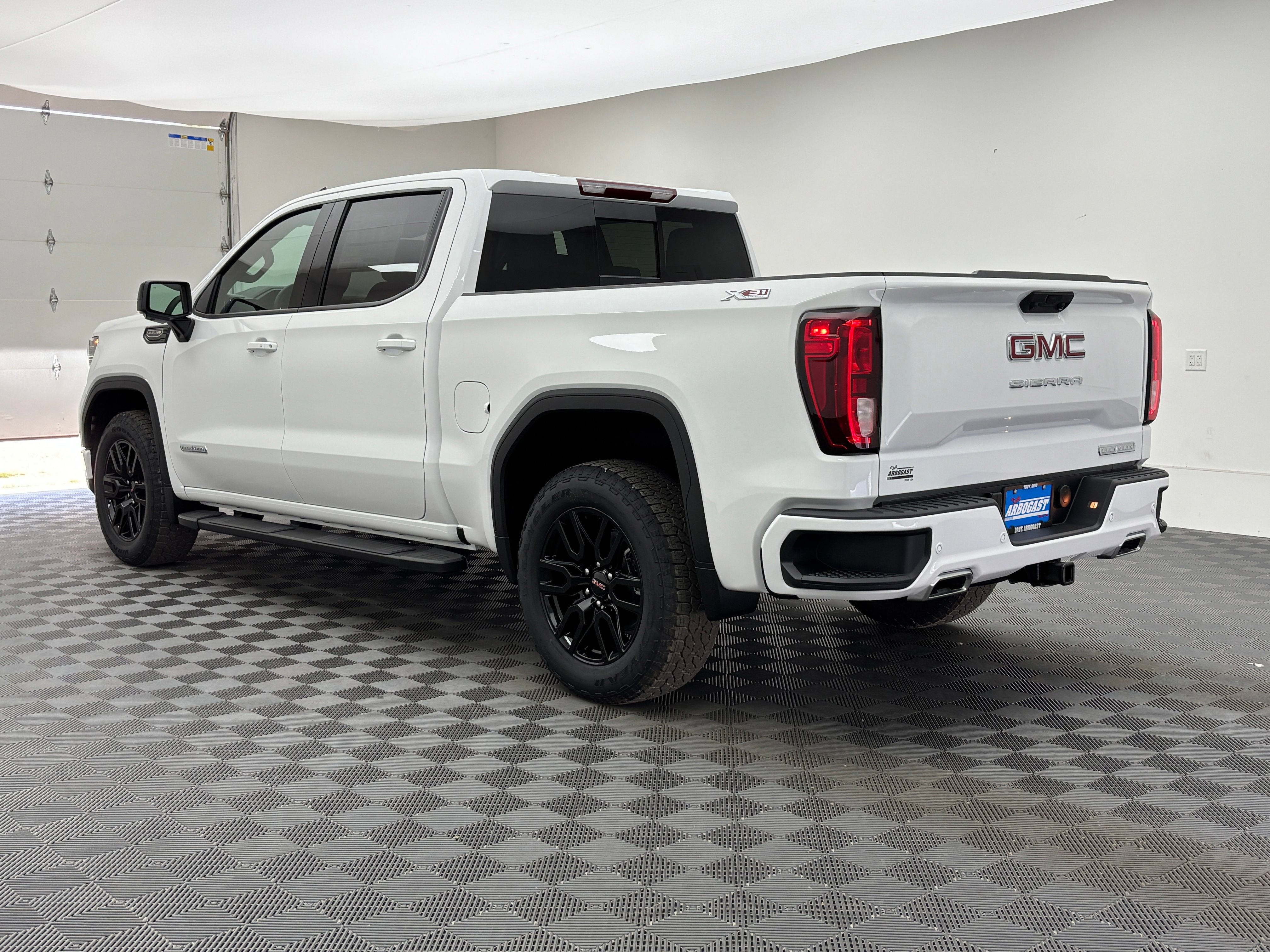 New 2026 GMC Sierra 1500 Elevation w/ Elevation Premium Package AWD/4WD image 10