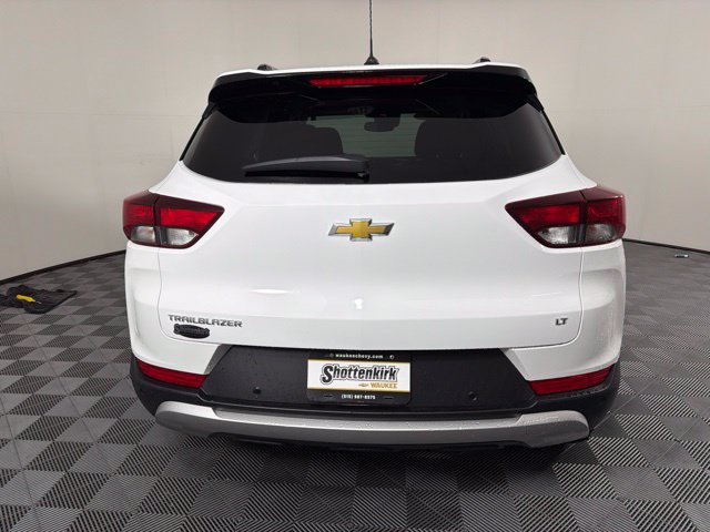 Used 2021 Chevrolet TrailBlazer LT w/ Convenience Package FWD image 7