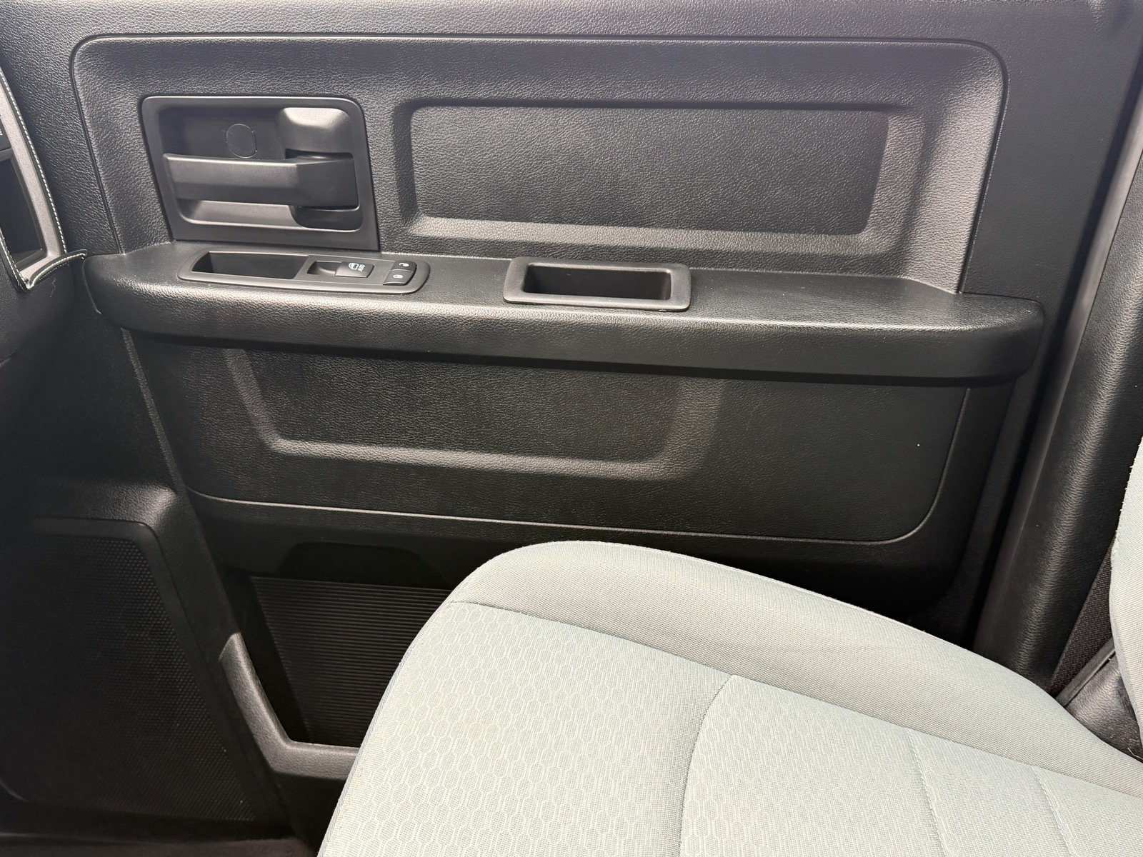 Used 2018 RAM 1500 Tradesman w/ Popular Equipment Group RWD image 29