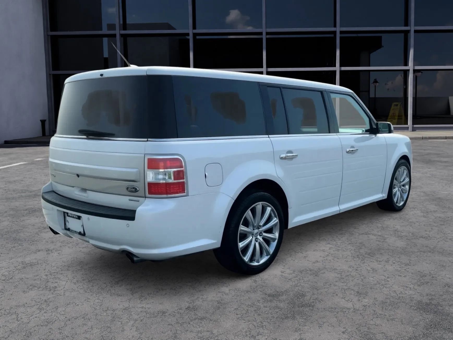 Used 2018 Ford Flex Limited w/ Equipment Group 303A AWD/4WD image 5