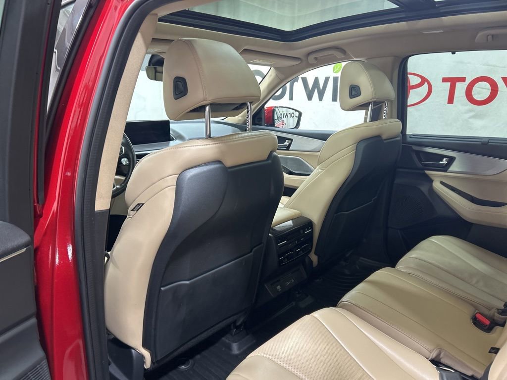 Used 2024 Acura MDX SH-AWD w/ Technology Package image 21