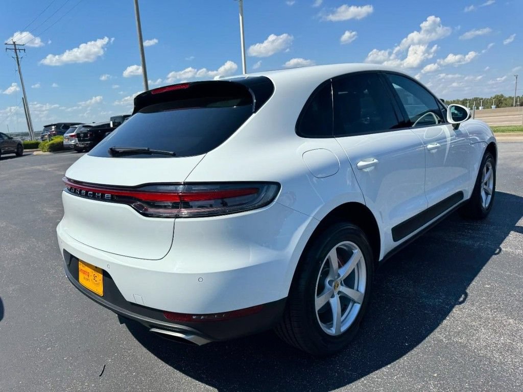 Used 2019 Porsche Macan AWD/4WD image 3