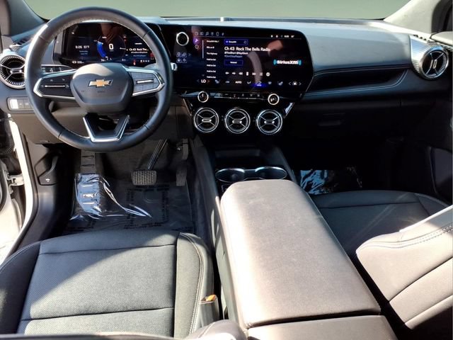 Used 2024 Chevrolet Blazer EV LT AWD/4WD image 13