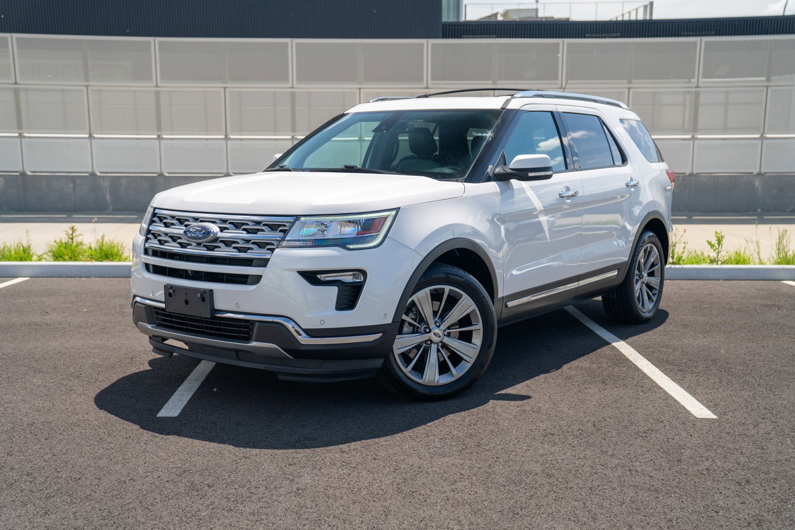 Used 2018 Ford Explorer Limited w/ Equipment Group 301A AWD/4WD video 1
