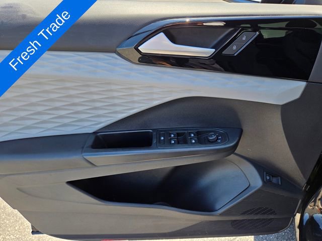 Certified 2022 Volkswagen Taos S FWD image 18