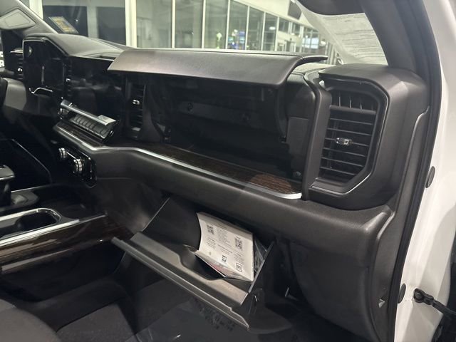 Used 2025 GMC Sierra 1500 Elevation image 36