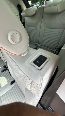 Used 2018 Land Rover Discovery HSE Luxury AWD/4WD image 17