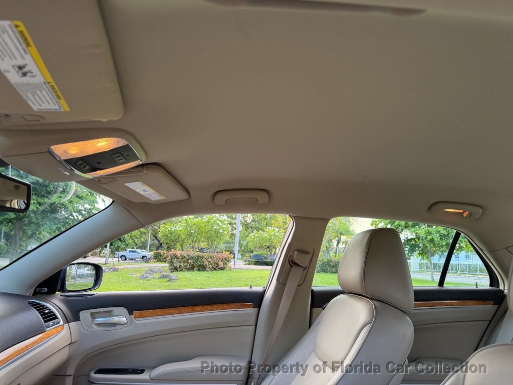 Used 2013 Chrysler 300 C RWD image 69