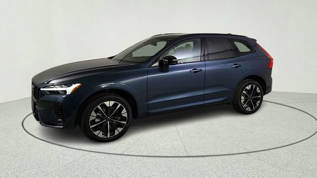 New 2026 Volvo XC60 B5 Plus w/ Climate Package PRO AWD/4WD image 3