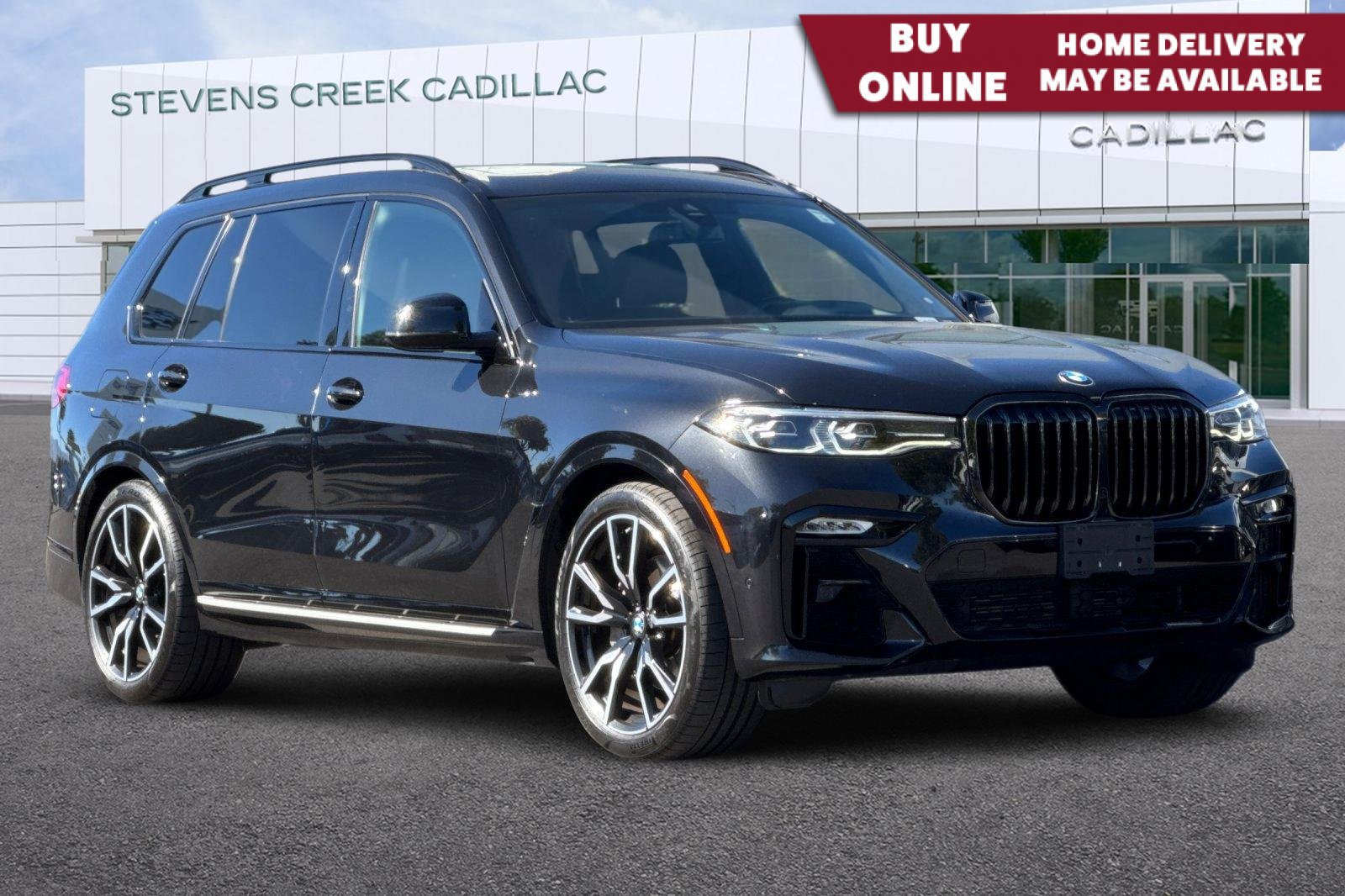 Used 2022 BMW X7 xDrive40i w/ M Sport Package AWD/4WD image 1