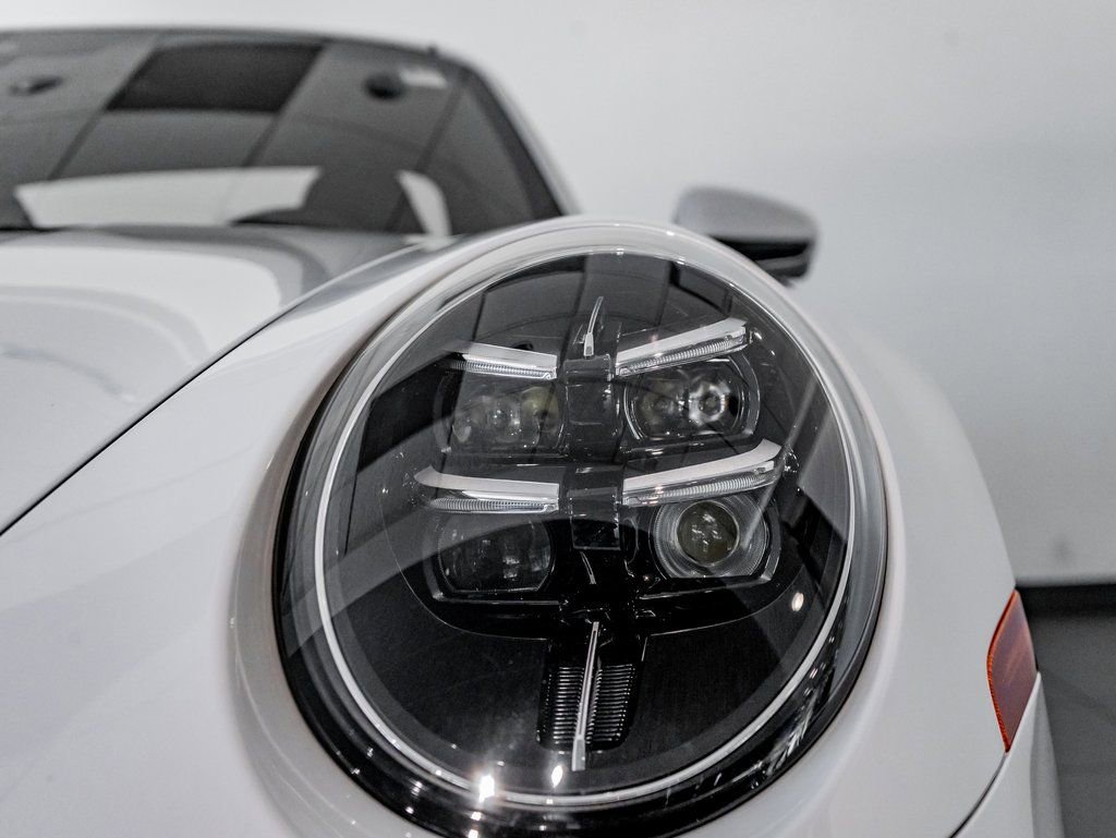 Certified 2025 Porsche 911 Carrera image 12