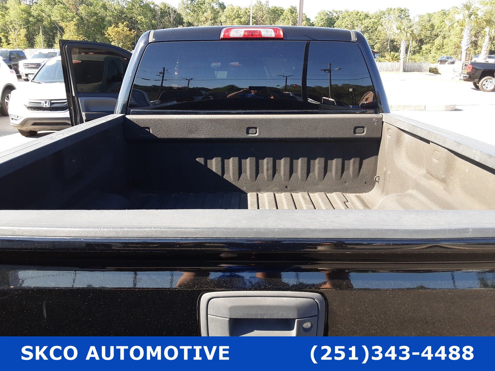 Used 2018 Chevrolet Silverado 1500 Custom RWD image 21