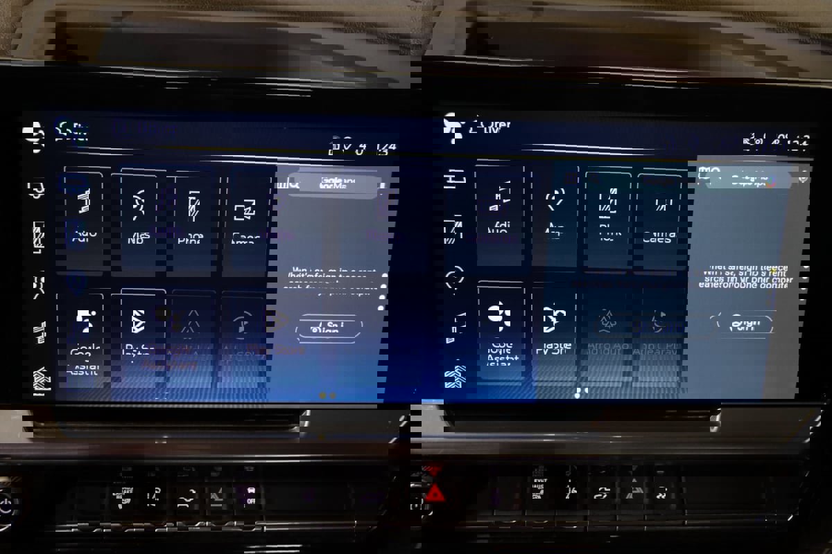 Used 2024 Chevrolet Silverado 2500 LTZ image 49