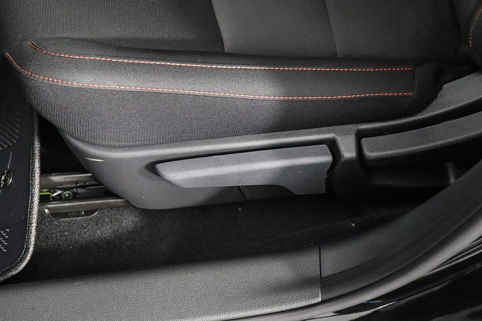 Used 2025 Nissan Sentra SR image 21