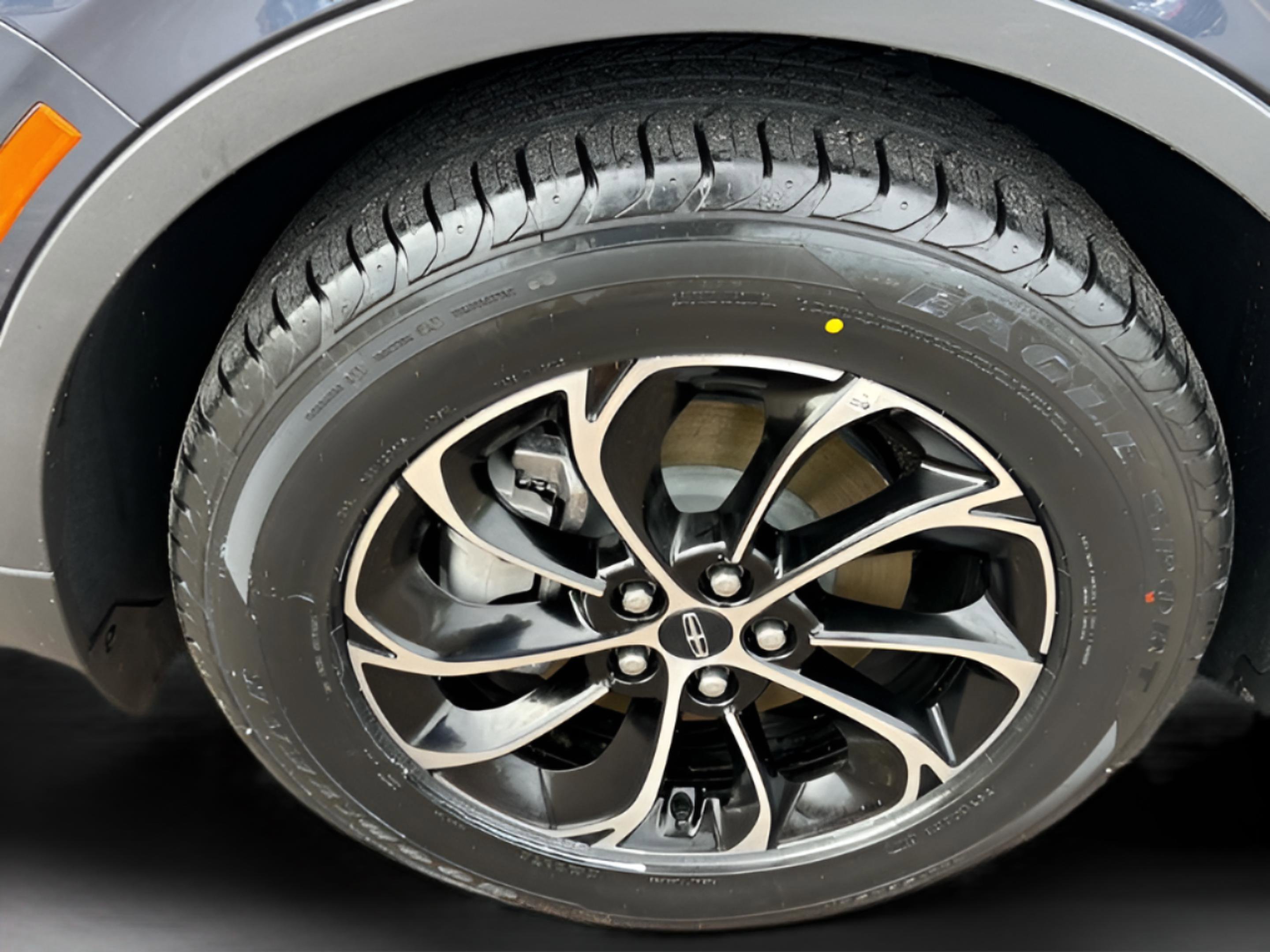 Used 2024 Lincoln Nautilus Premier w/ Equipment Group 102A image 43