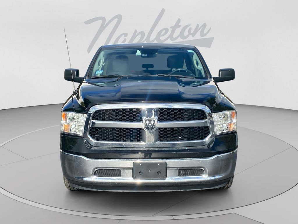 Used 2024 RAM 1500 Classic SLT AWD/4WD image 9