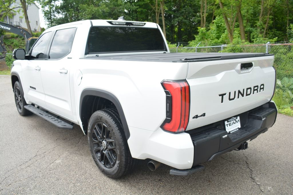 Used 2024 Toyota Tundra Limited AWD/4WD image 7