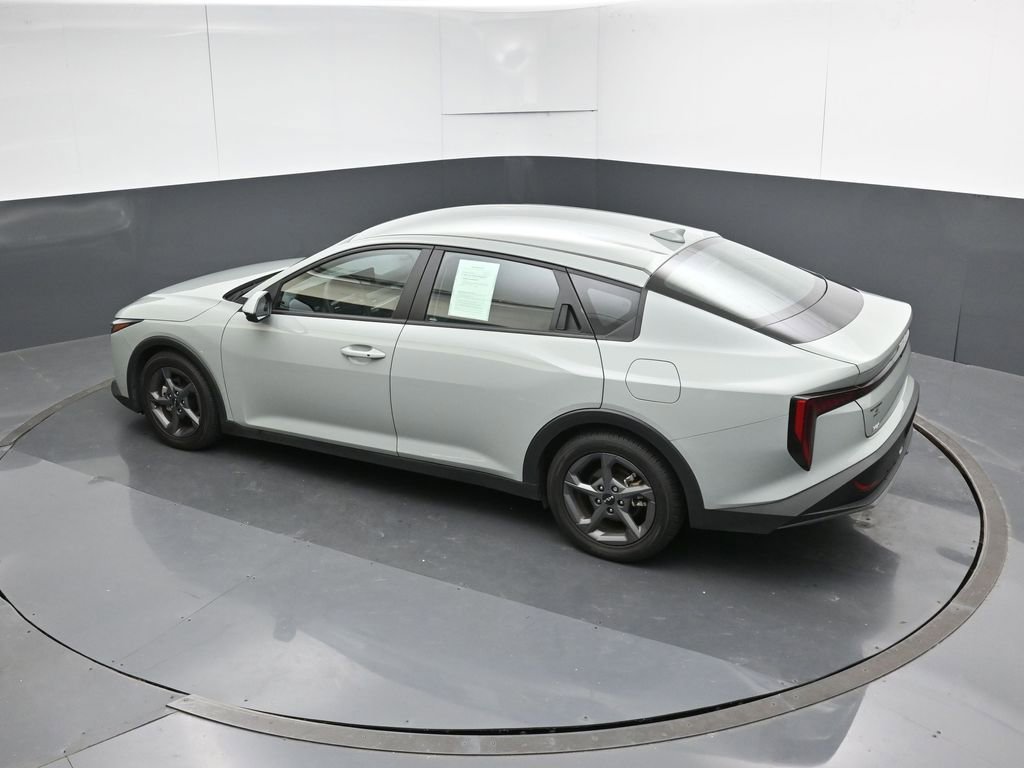 Used 2025 Kia K4 LXS FWD image 47