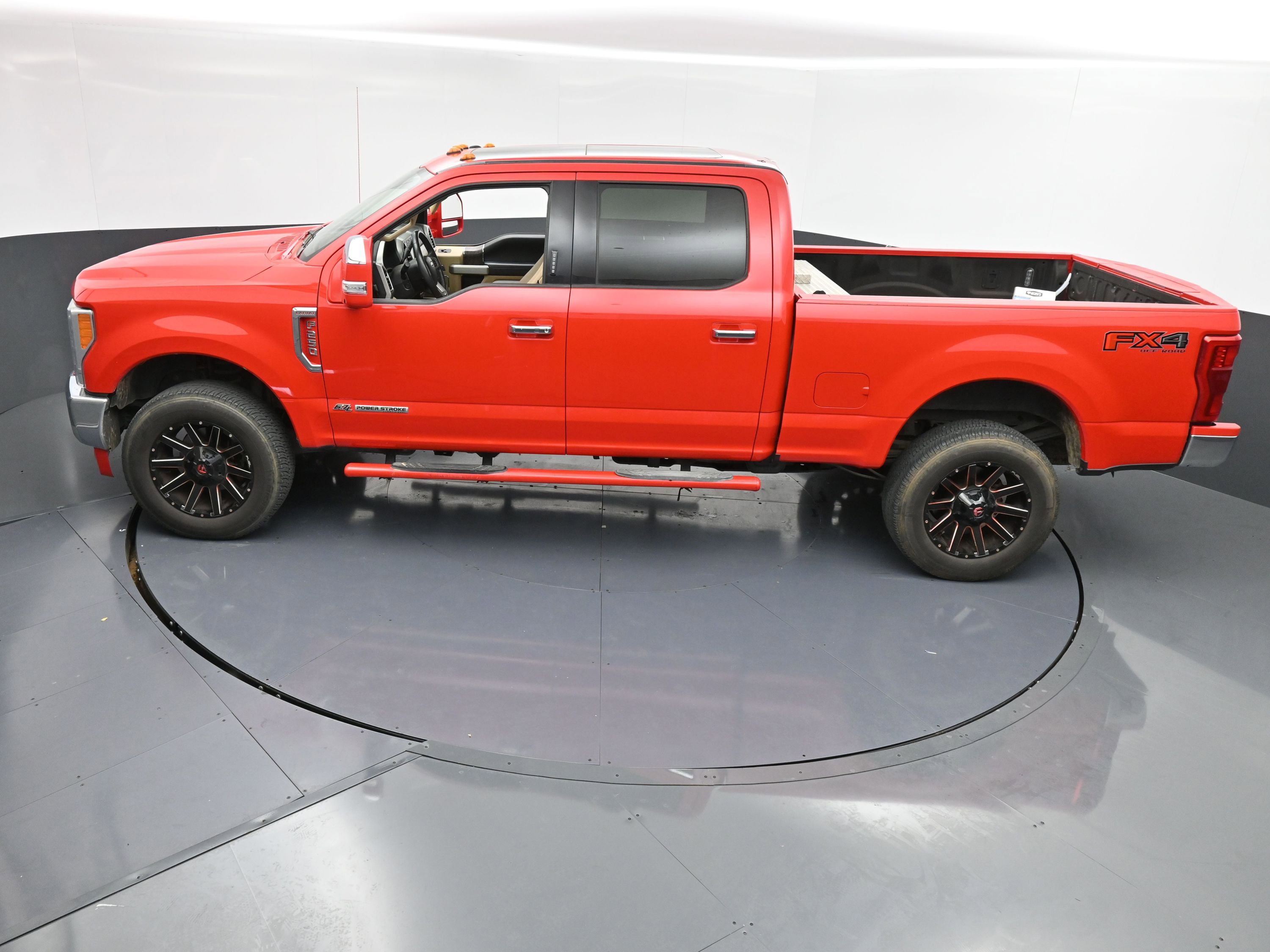 Used 2018 Ford F250 Lariat w/ Lariat Ultimate Package image 33