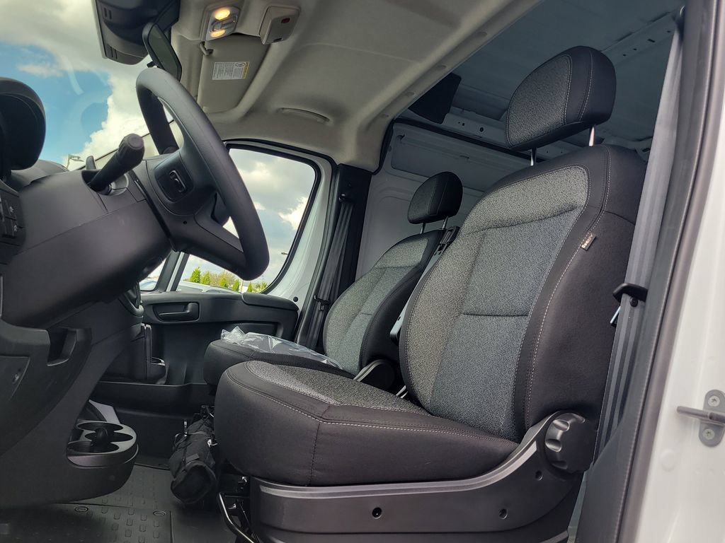 New 2026 RAM ProMaster 2500 w/ Premium Convenience Group FWD image 22