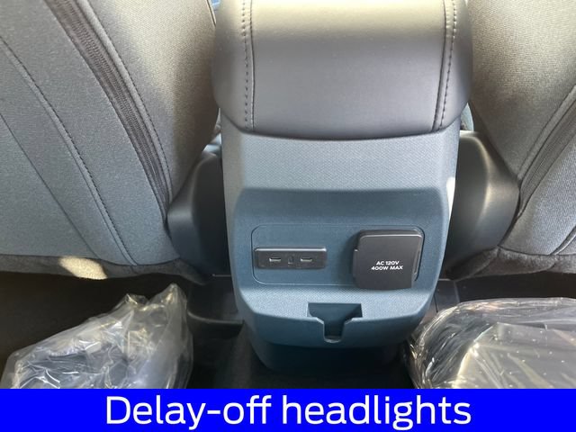New 2026 Ford Maverick XLT w/ XLT Luxury Package AWD/4WD image 30